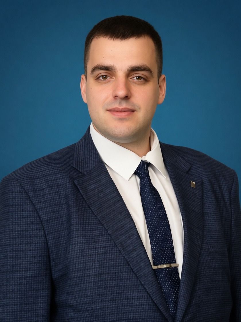 Сеидов Руслан Гадирович.